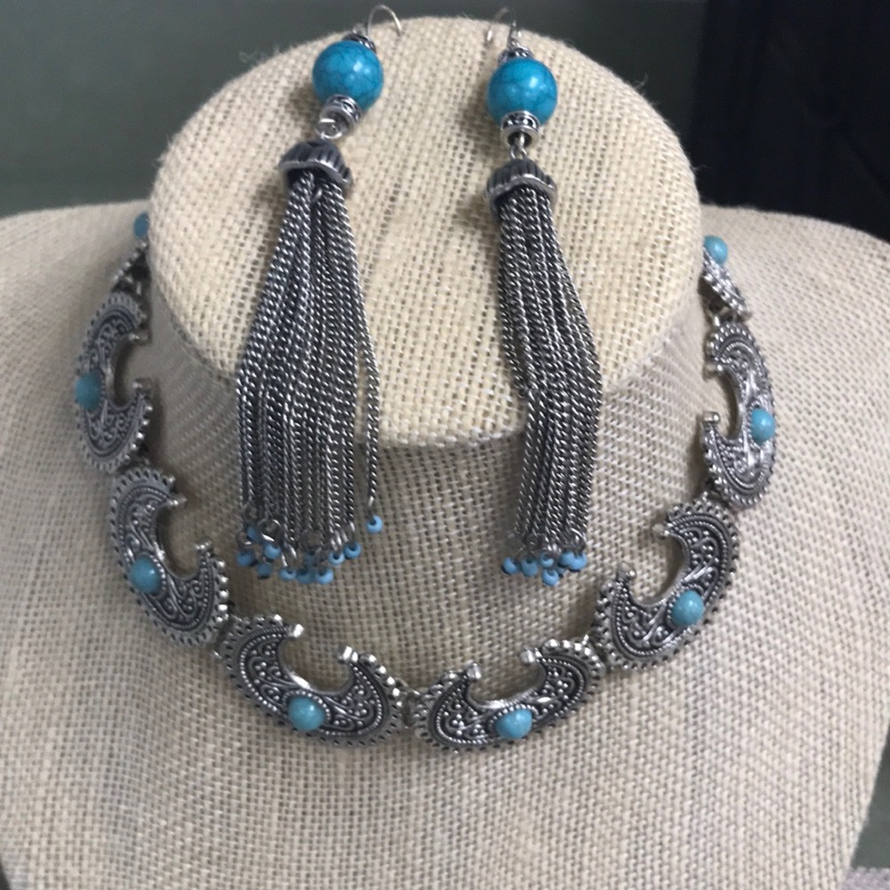 Faux turquoise choker and earrings